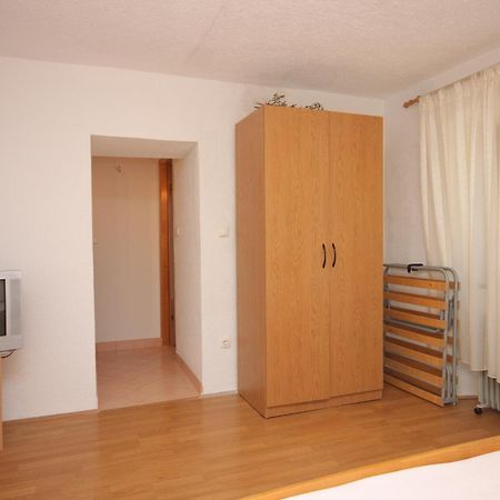 Apartments And Rooms With Parking Space Cunski, Losinj - 2498 Cameră foto